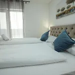 Km Exclusive Apartman *