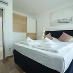 Km Exclusive Zadar