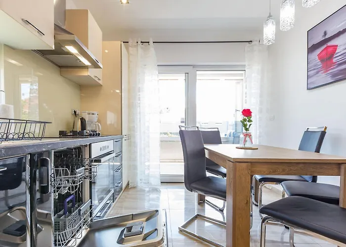 Km Exclusive 아파트 자다르